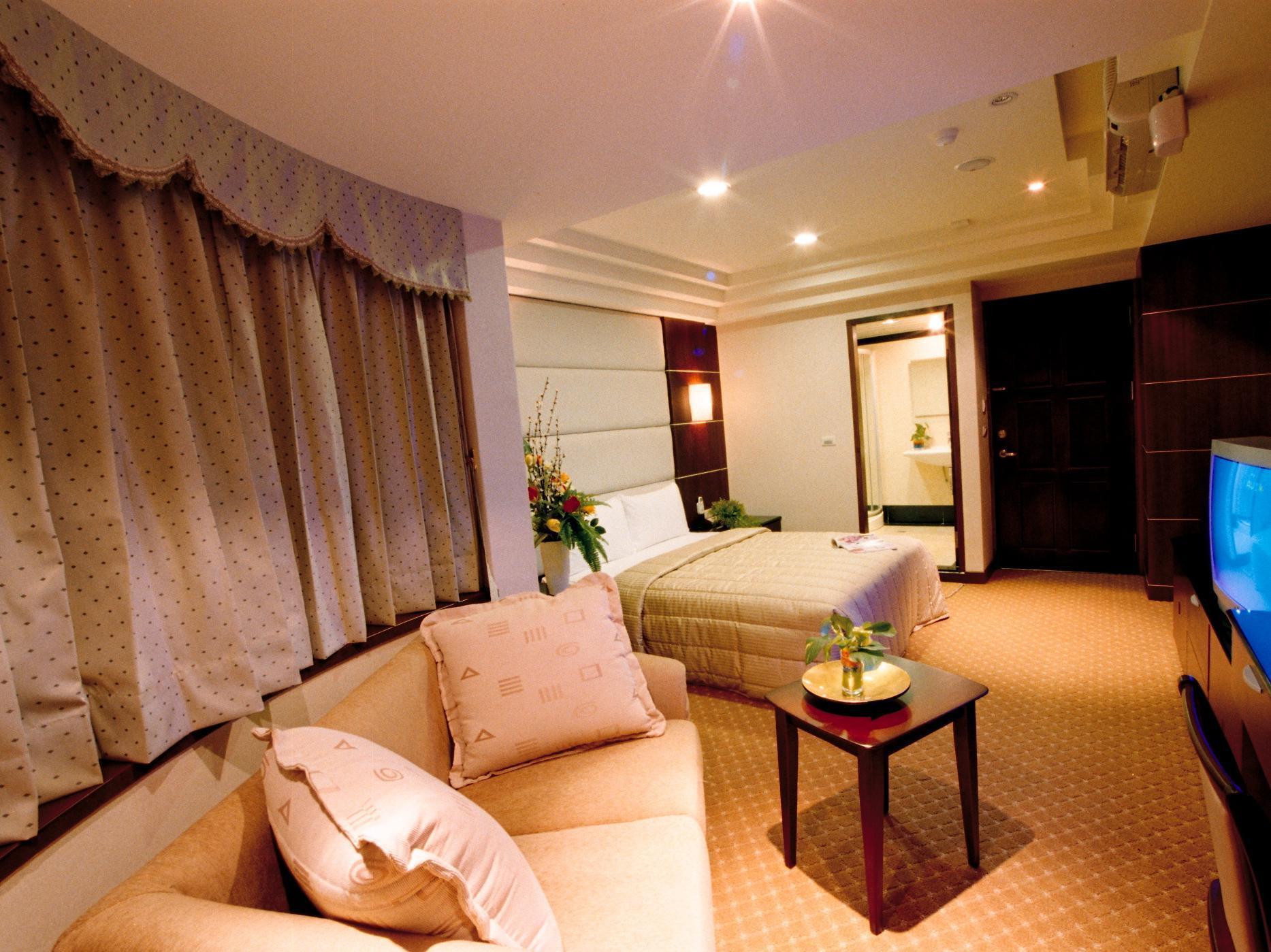 Sun Sweet Hotel Luodong Exterior photo