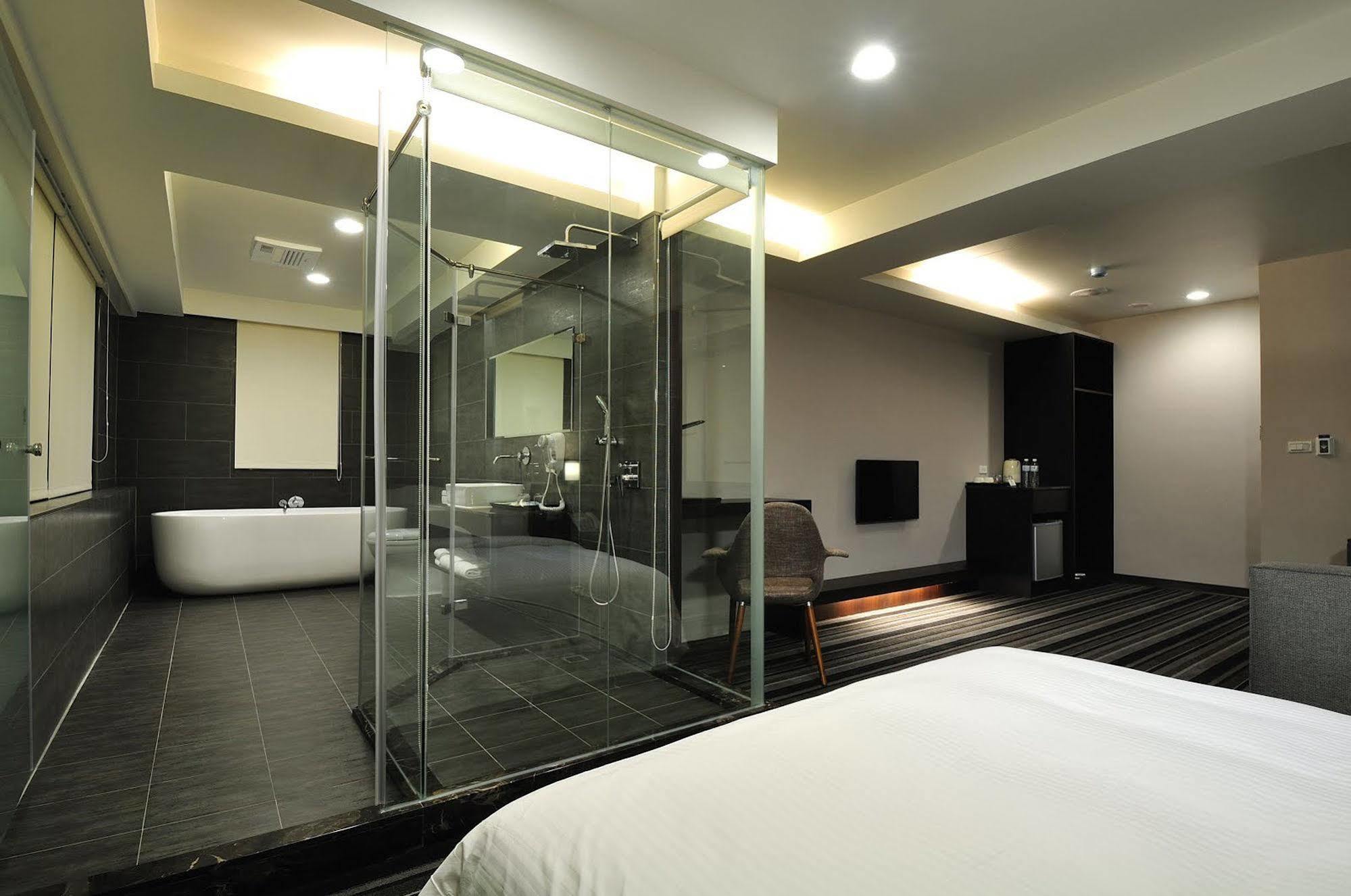 Sun Sweet Hotel Luodong Exterior photo